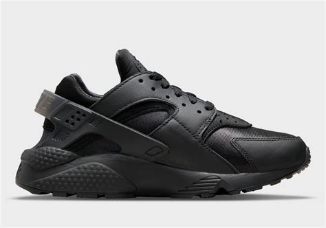 nike huarache black